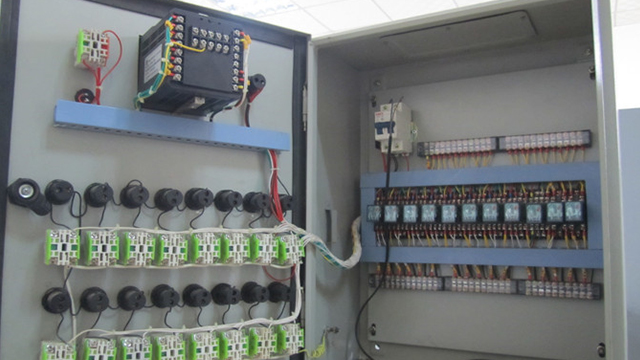PLC自動控制箱相關介紹